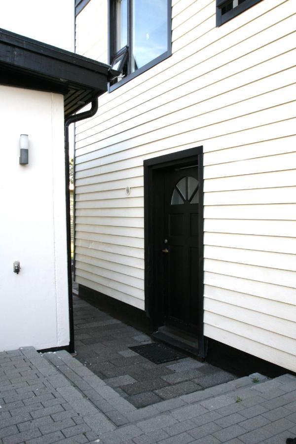 Spacious & Refurbished 1 Bedroom Apartment In Suburban Reykjavik Garthabaer Exterior photo